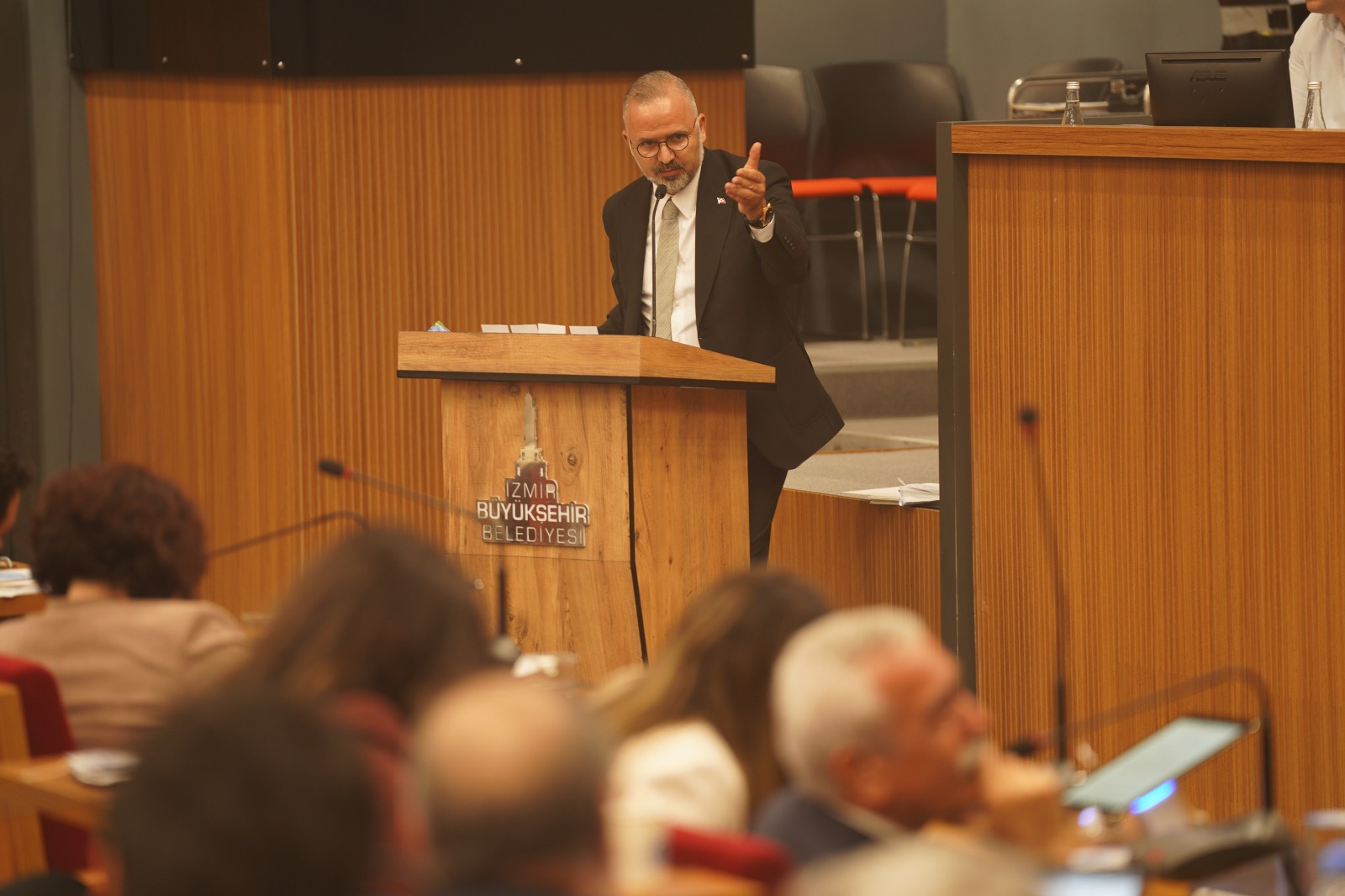 Meclis Karıştı! Ak Partili Yıldız 'Vekilleriniz Gelmedi, Gelenler De Yanlış Geldi' (1)