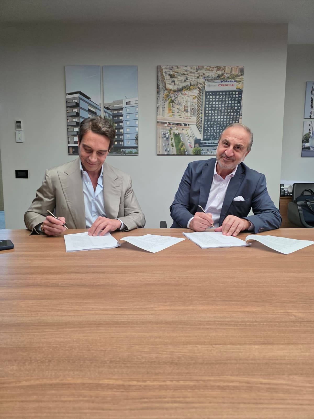 Medicana Romanya Için İmzalar Atıldı