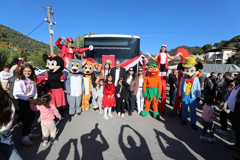 Menderes Mandalina Festivali 3 Gün Boyunca Coşkuyla Devam Etti (2)