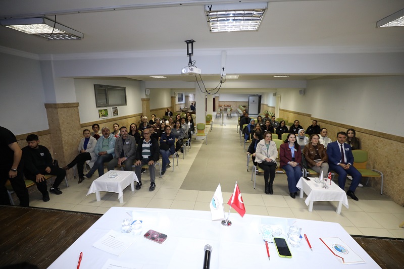 Menderes’te Kadına Şiddetle Mücadele Etkinliği! (2)