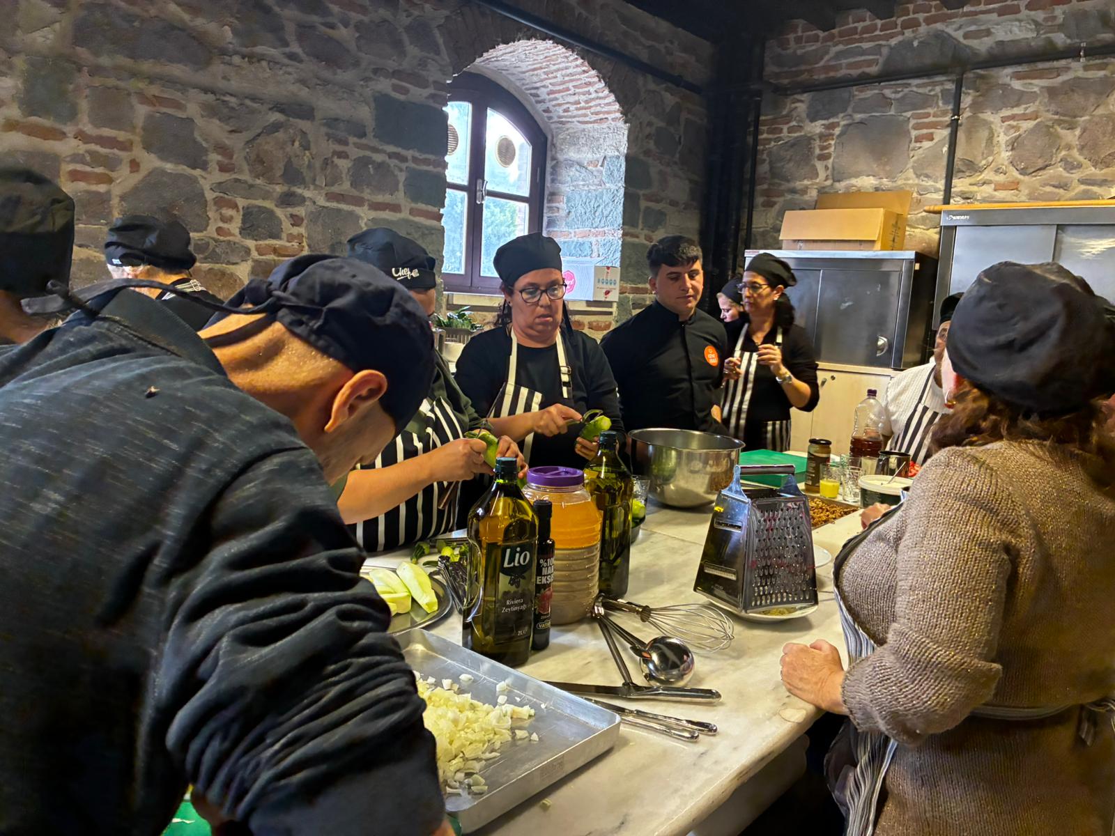 Meslek Fabrikası’nda Unutulmaz Gün Ünlü Şef Rıfat Yurttaş’tan Ege Tarifleri (2)