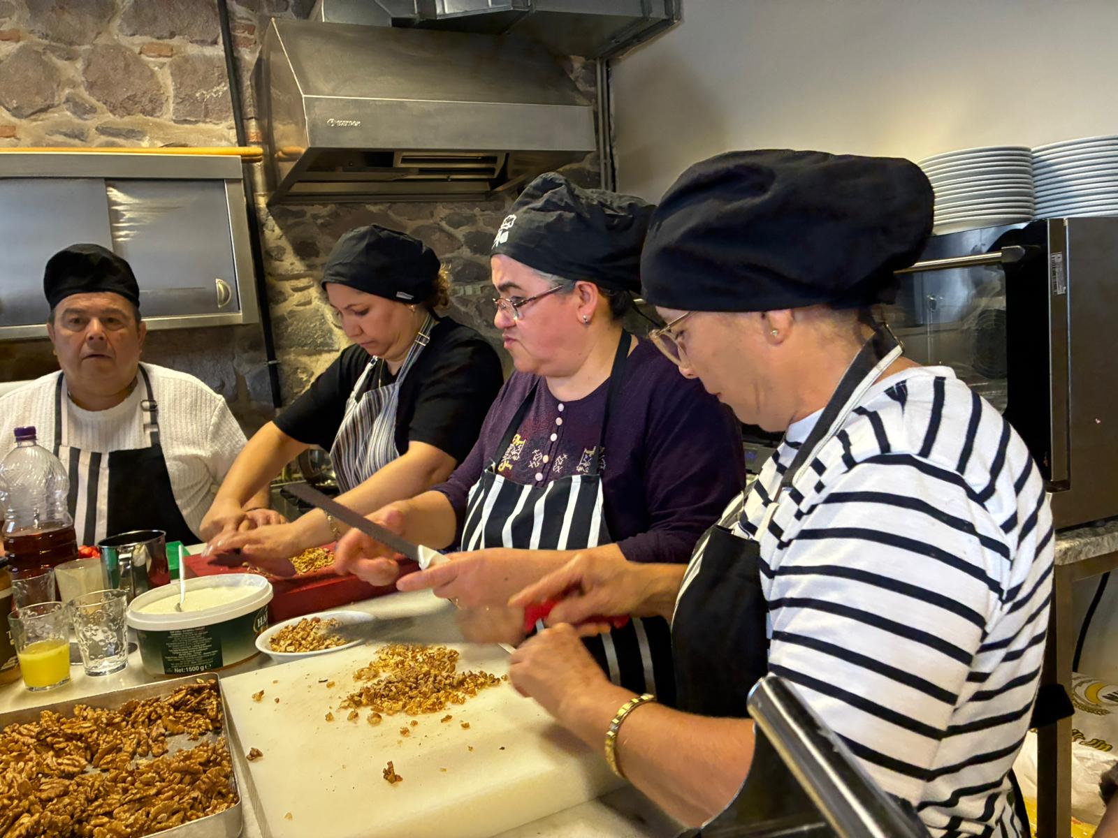 Meslek Fabrikası’nda Unutulmaz Gün Ünlü Şef Rıfat Yurttaş’tan Ege Tarifleri (8)