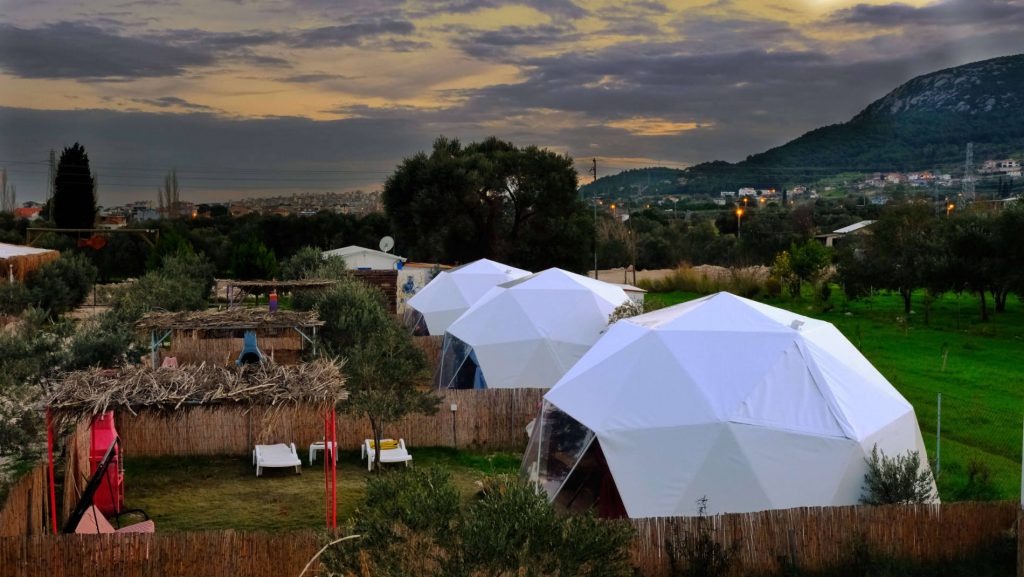 Morperest Glamping & Karavan Kamp – Karaburun Mordoğan