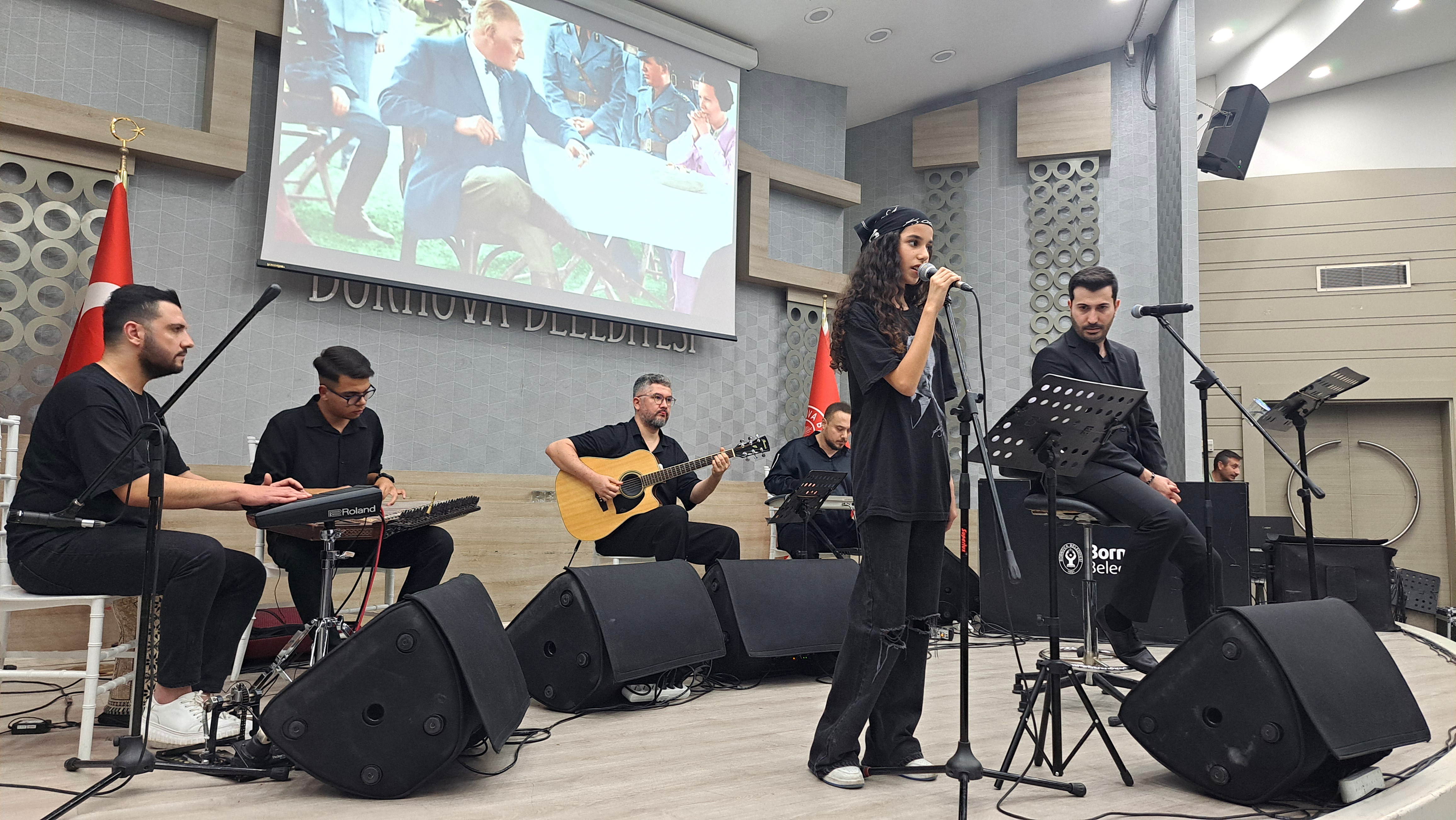 Özel Dinletisi Bornova’yı Büyüledi (1) Kopya