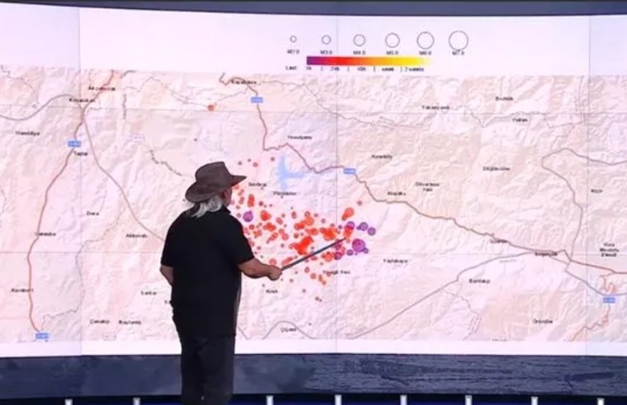 Prof. Şener Üşümezsoy '6 Büyüklüğünde Deprem Olabilir' Diyerek O Bölgeyi Işaret Etti! (1)