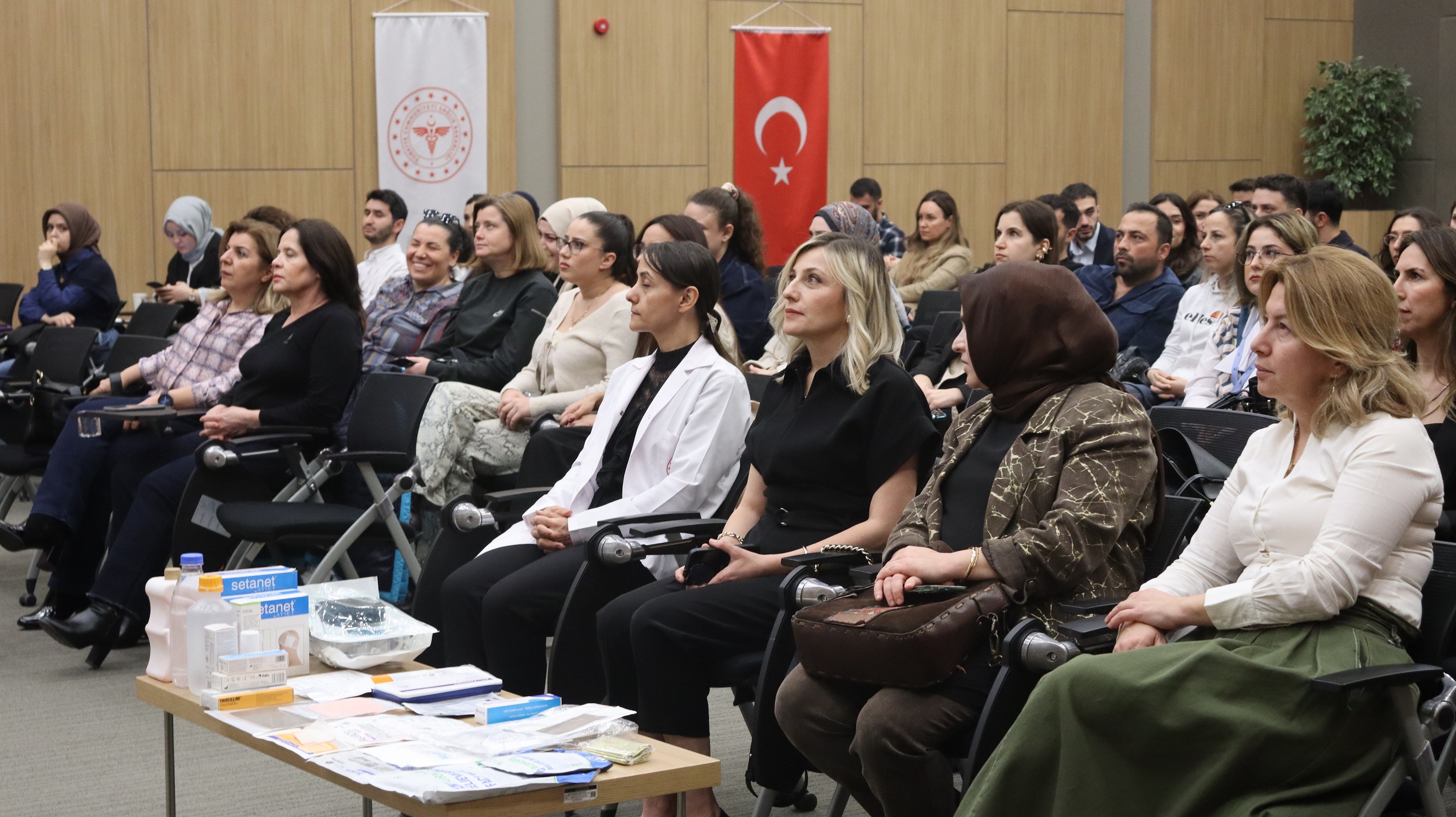 Sağlık Personeline Yanık Tedavisi Eğitimi Verildi (3)