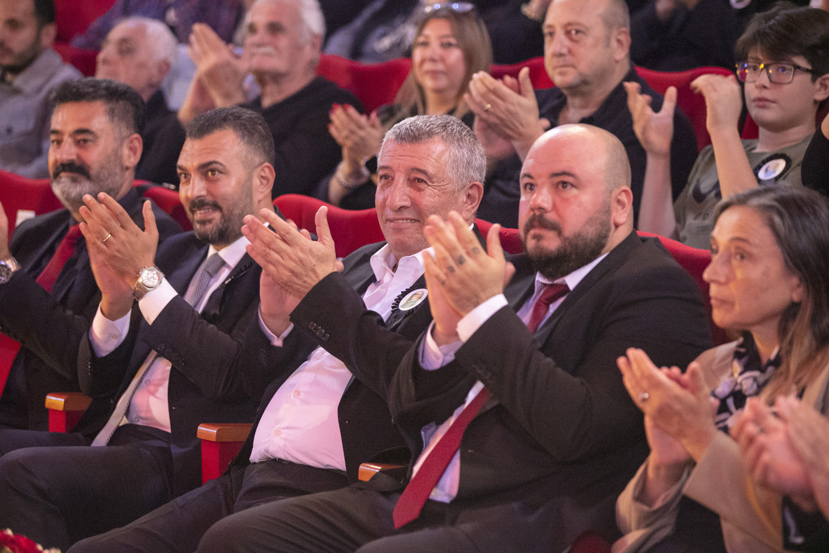 Şampiyonlar Atatürk Için Sahnedeydi (6)