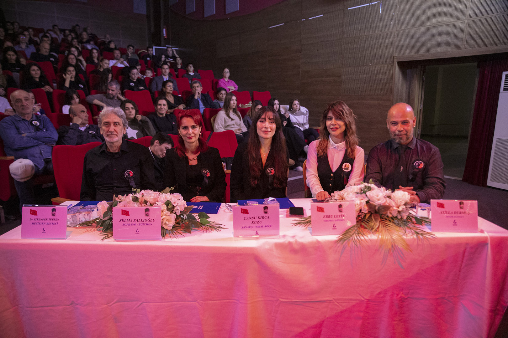 Şampiyonlar Atatürk Için Sahnedeydi (8)