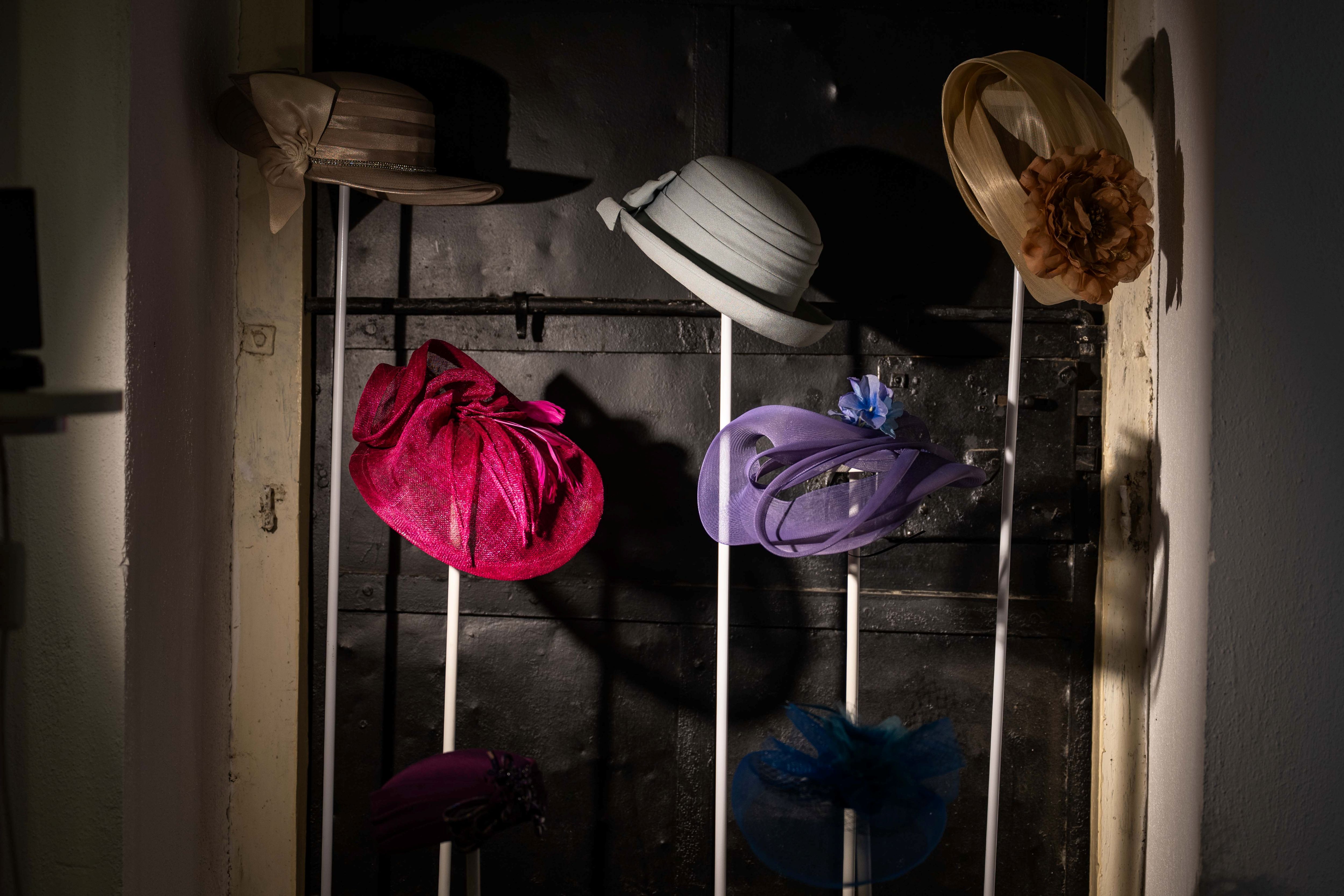 Şapka Devrimi’nin 100. Yılına Özel Sergi Bornova’da Açıldı (6)