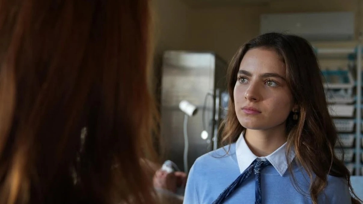 Taşacak Bu Deniz 6. Bölümde Neler Oldu Eleni'nin Annesi Kim Taşacak Bu Deniz 7. Bölüm Fragmanı Izle! (4)