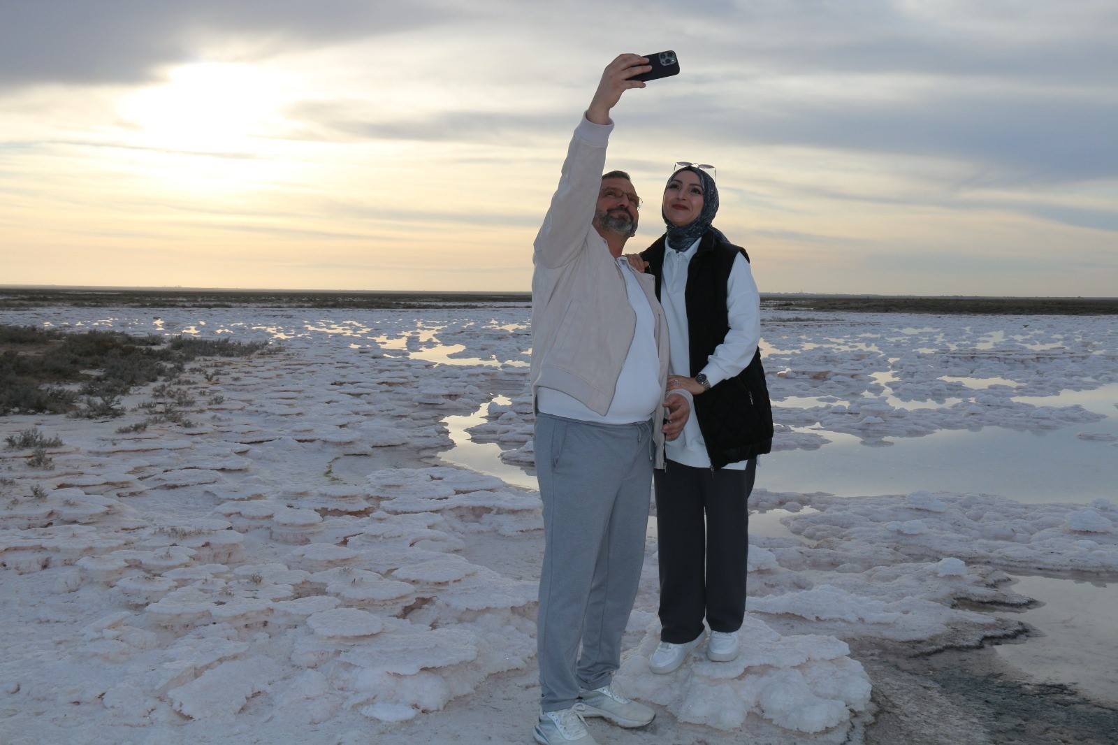 Tuz Gölü’nde Su Çekildi, Ortaya Kartpostallık Manzara Çıktı (5)