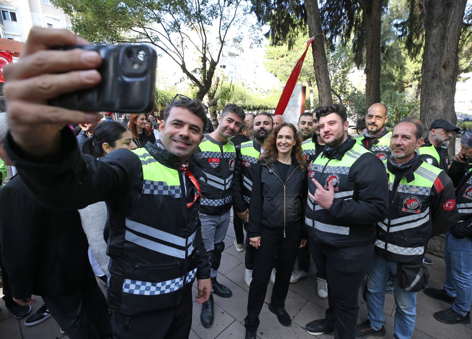 Üç Vatan Toprağı, Zübeyde Anne’nin Huzurunda Buluştu! (7)