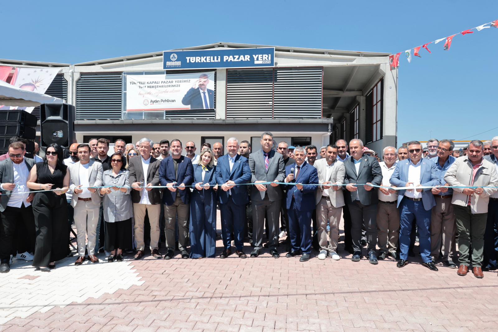 Menemen’de açılış rüzgarı