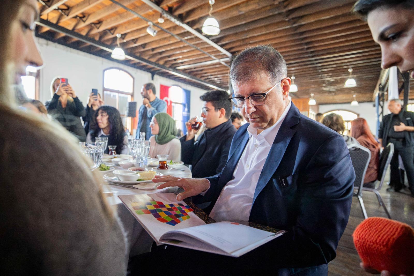 Yuvamız İzmir’den Büyük Proje! Çocuklar Üniversitelilerle Buluşuyor (10)