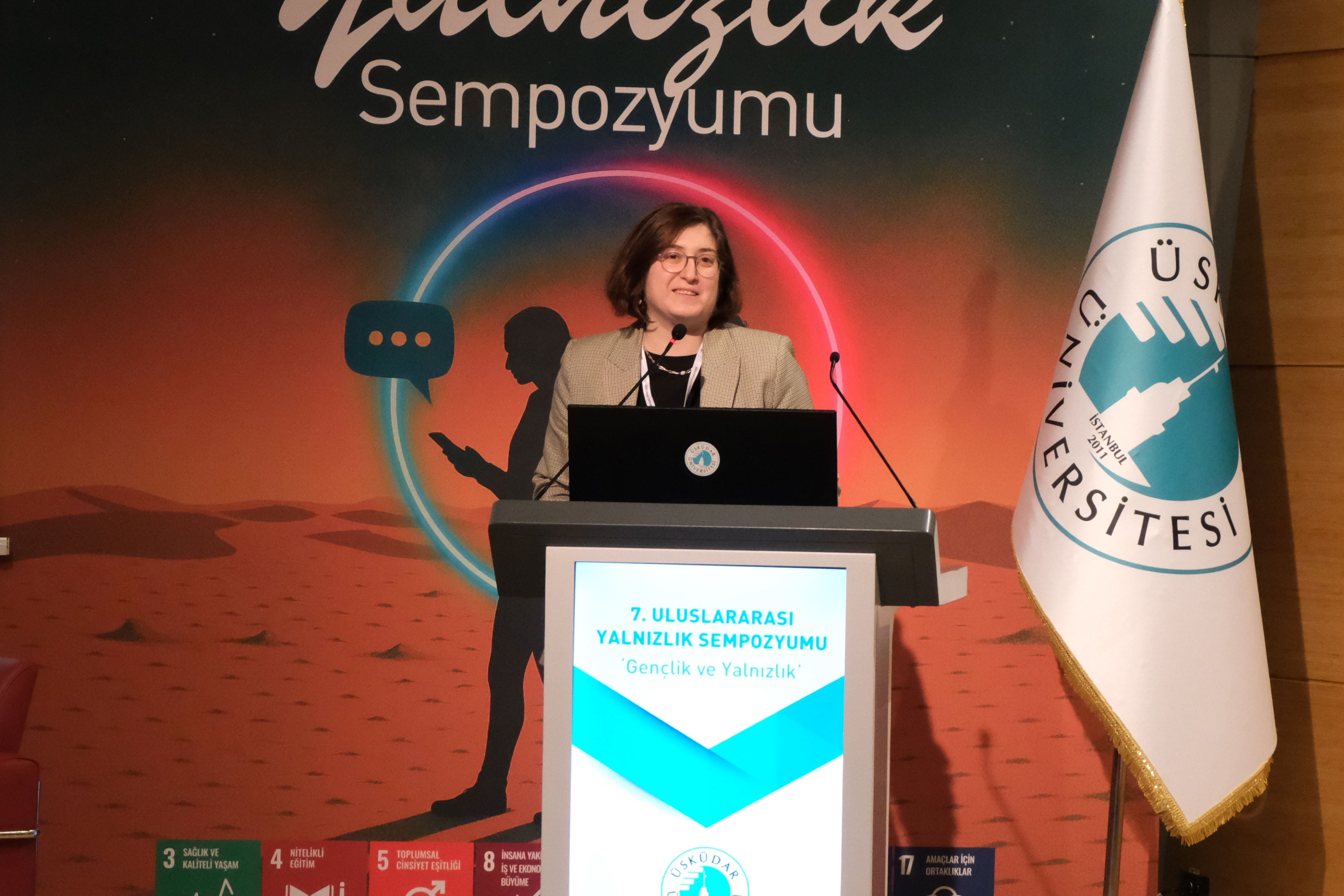 1767082687 Hale Asl K L