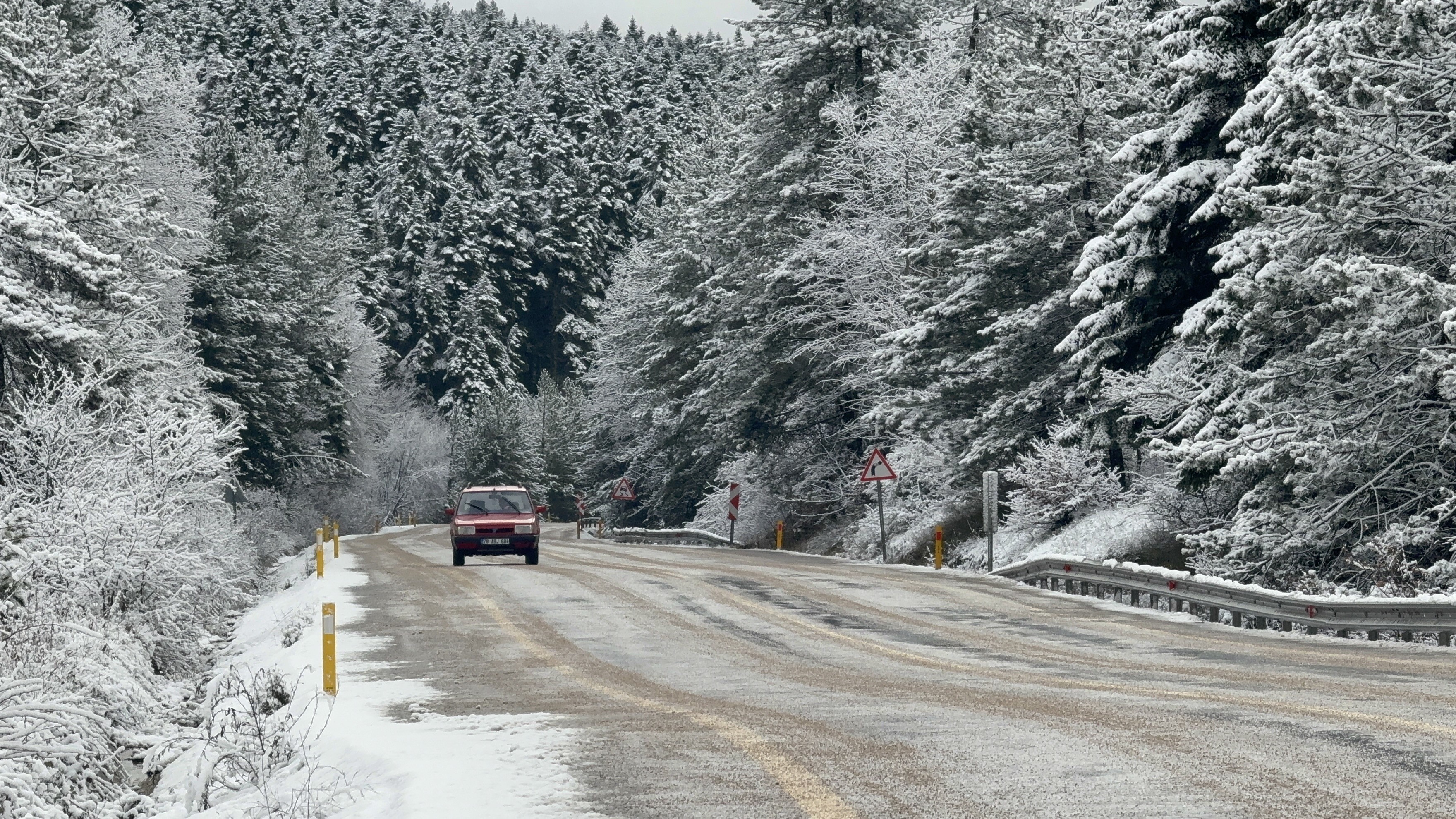 Adeta Masal Diyarı! Kartpostallık Kar Manzaraları Büyüledi (3)