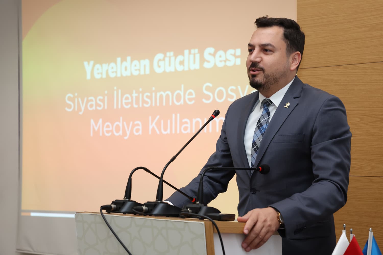 Ak Parti İzmir’den Büyük Medya Eğitimi! 3 Kademede Kapsamlı Program (2)