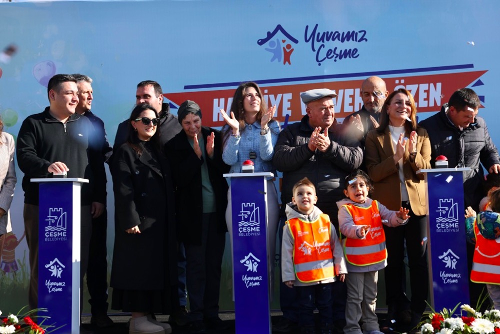 Alaçatı’ya Çocuklar Için Yeni Merkez Temel Atıldı (1)