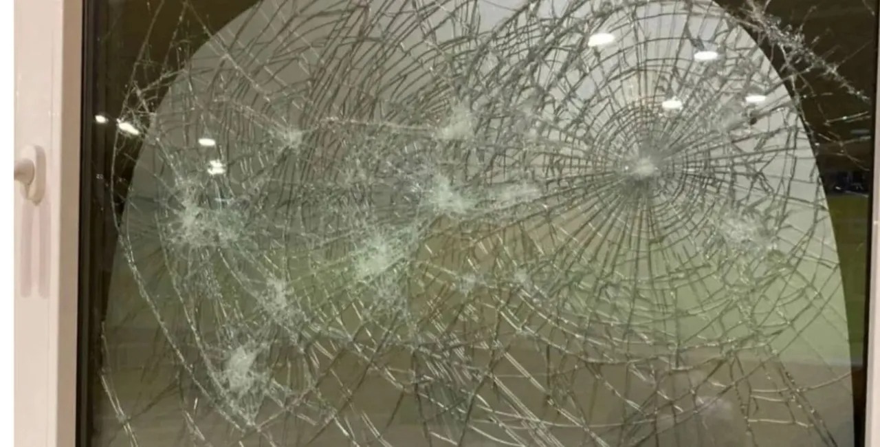 Almanyada Iki Gunde 3 Camiye Sal