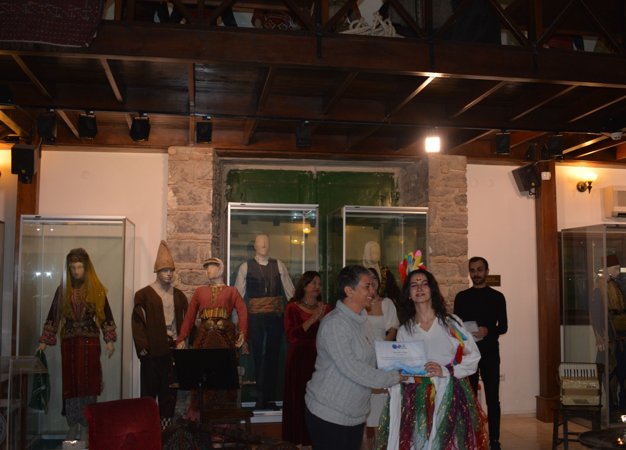 ++Aylin Koç Yağmur Öztürk (2)