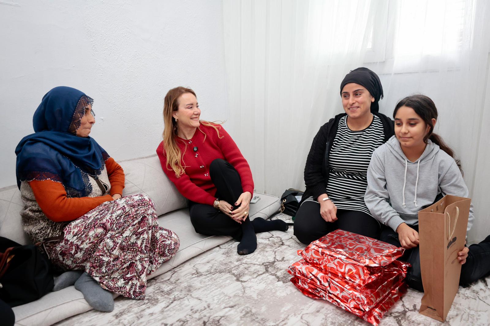 Başkan Mutlu Yılın Son Gününde Mahalle Sakinleriyle Bir Araya Geldi (1)