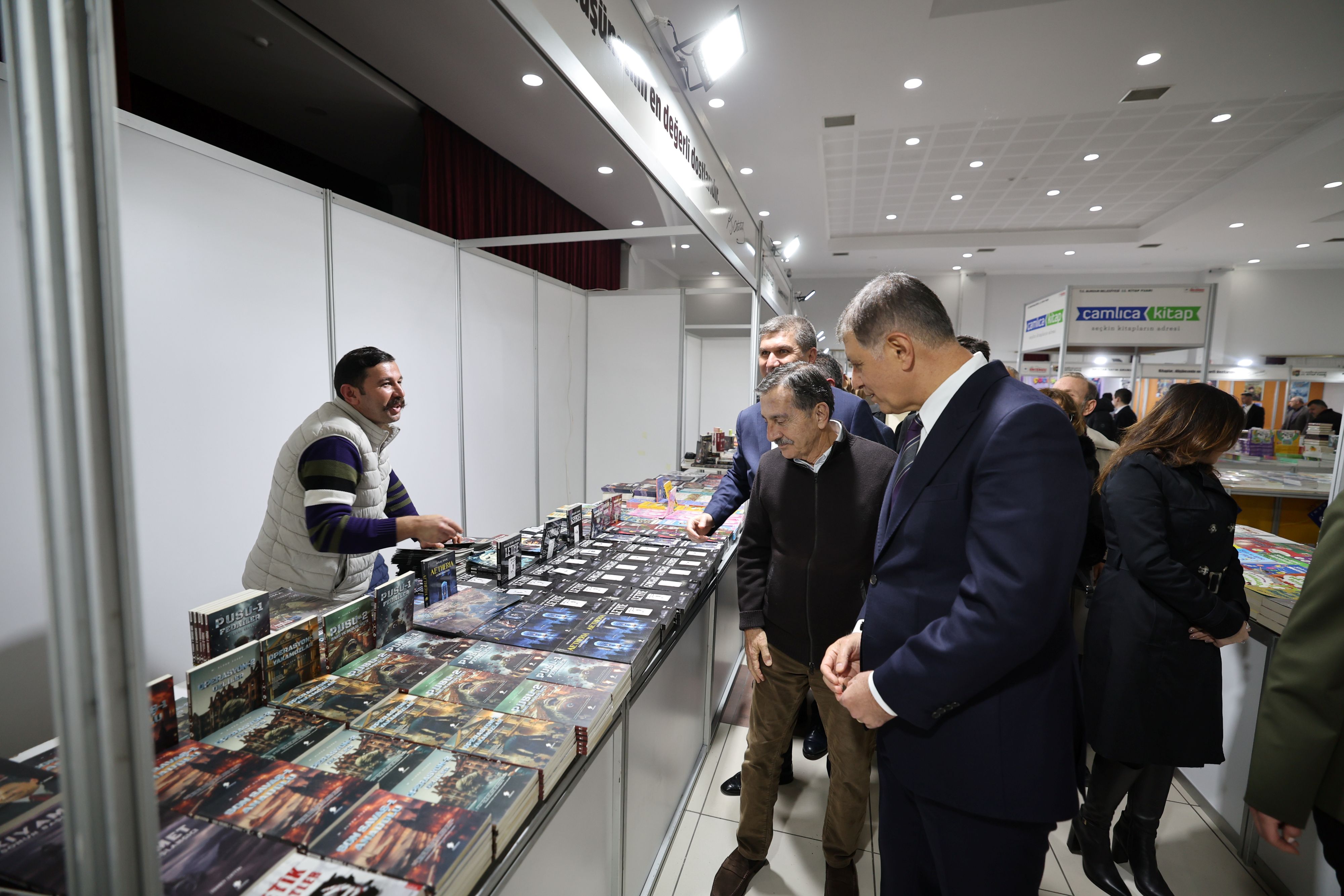 Başkan Tugay Burdur’da 13. Kitap Fuarı Açılışına Katıldı (10)