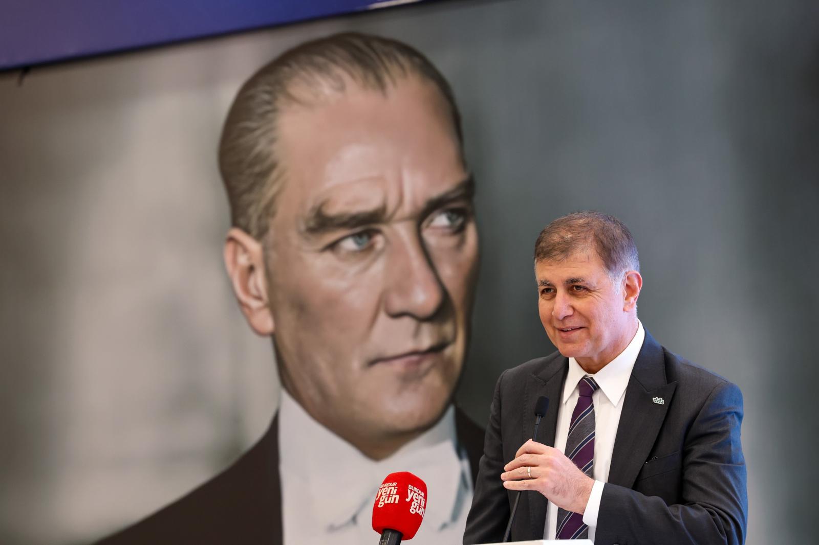 Başkan Tugay Burdur’da Kendi Kendine Yeten Şehirler Artık Bir Gereklilik (5)