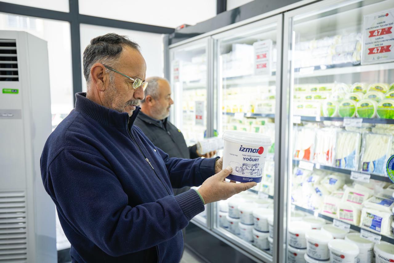 Başkan Tugay Duyurdu İzmar 20 Mağazaya Ulaştı! (20)