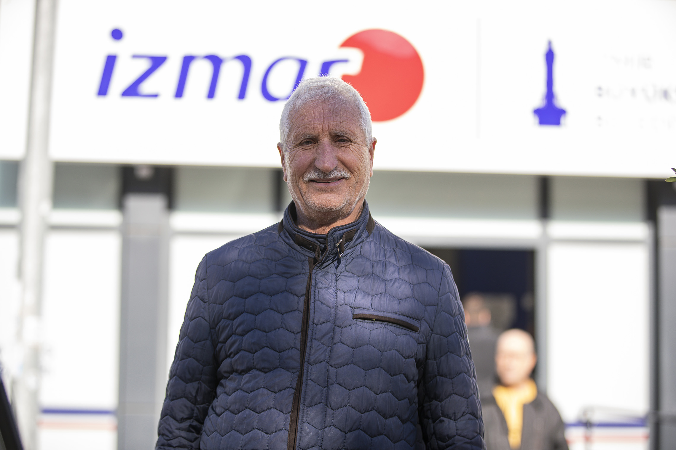 Başkan Tugay Duyurdu İzmar 20 Mağazaya Ulaştı! (4)