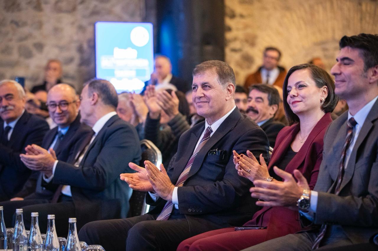 Başkan Tugay İzmir’de Büyük Altyapı Dönüşümünü Başlattı (13)