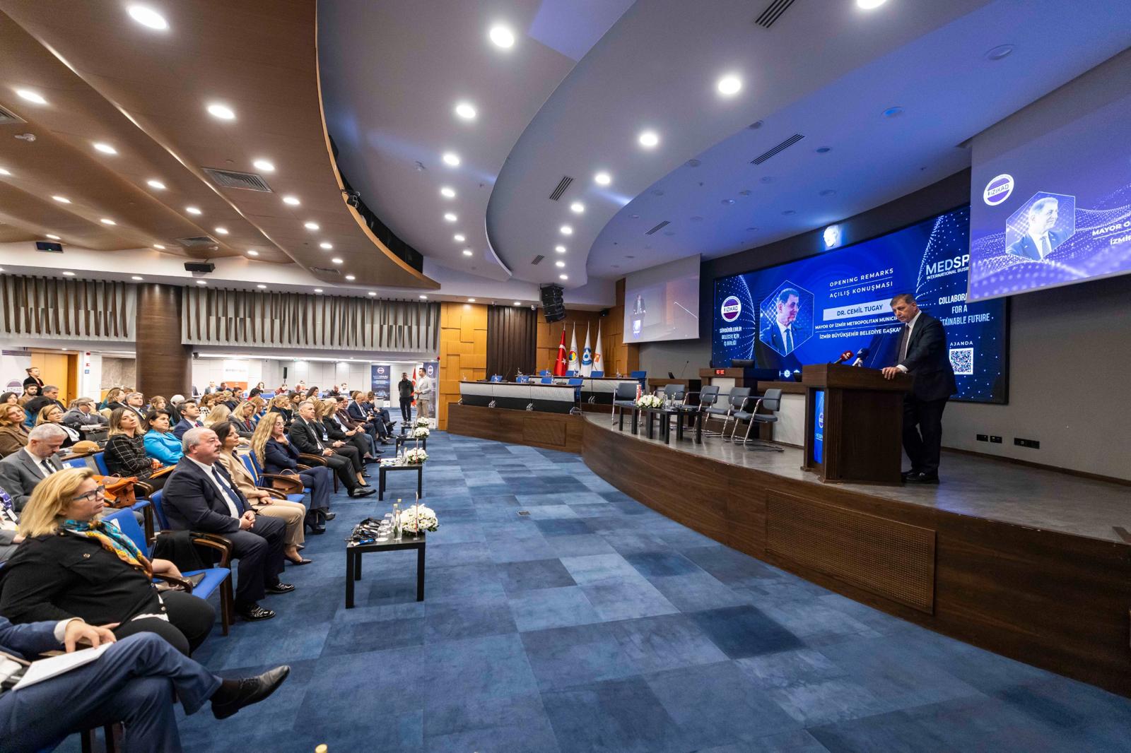 Başkan Tugay 'Kamuda Dönüşüm Olmadan Başarı Mümkün Değil' (7)