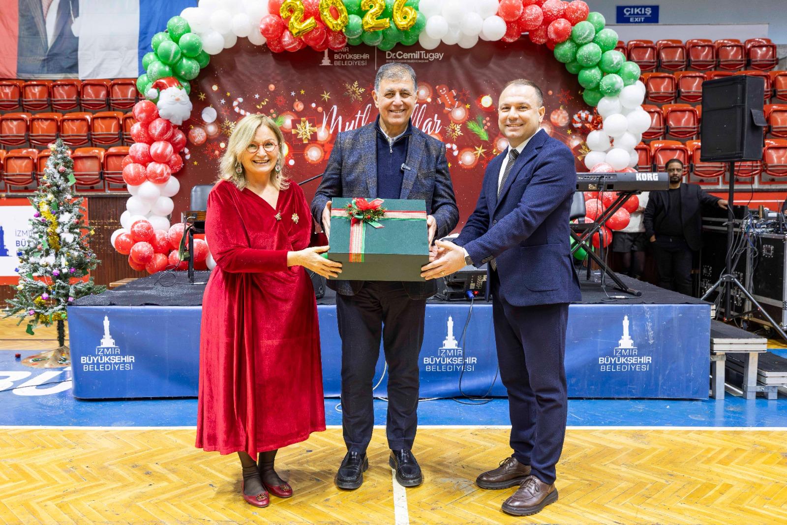 Başkan Tugay Sporcularla Buluştu 'Bize Mutluluk Gözyaşları Döktürün' (6)