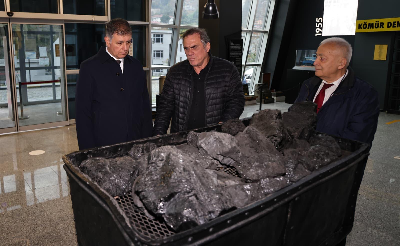 Başkan Tugay Zonguldak'ta 'Sağlıkta Yerel Yönetimlere Daha Çok Yetki Verilmeli' (6)