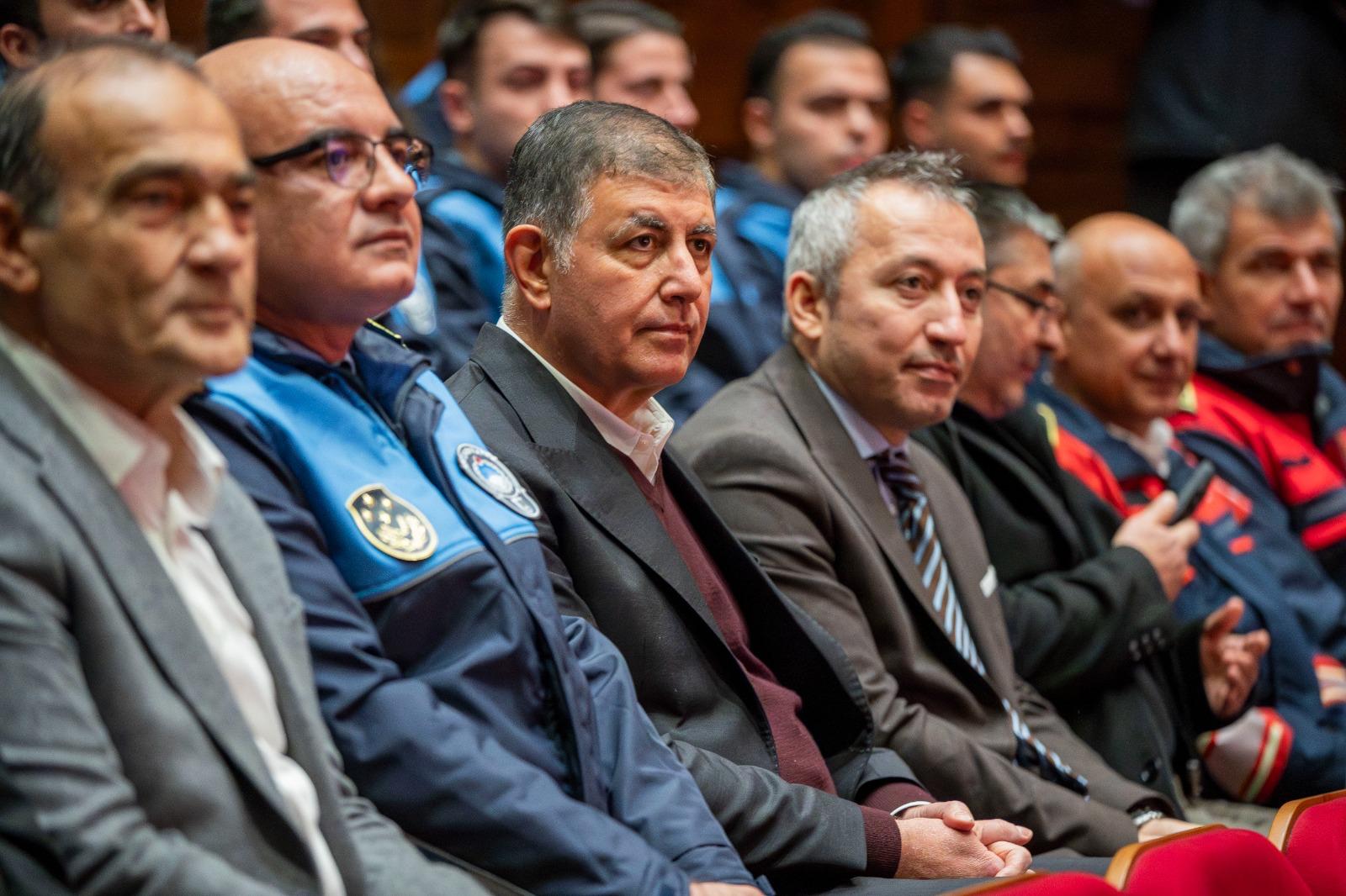 Başkan Tugay’dan Yeni Zabıtalara Net Mesaj Türkiye'ye Örnek Olacak (9)