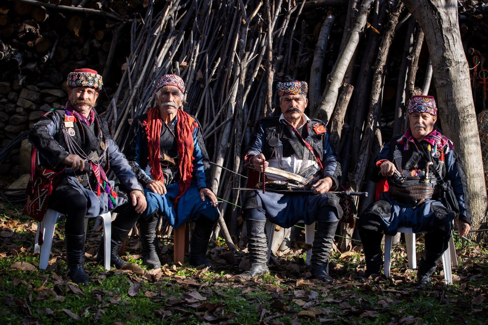 Başkan Tugay’dan Yoğun Bakımdaki Gülşah Durbay’a Şiirli Destek (14)