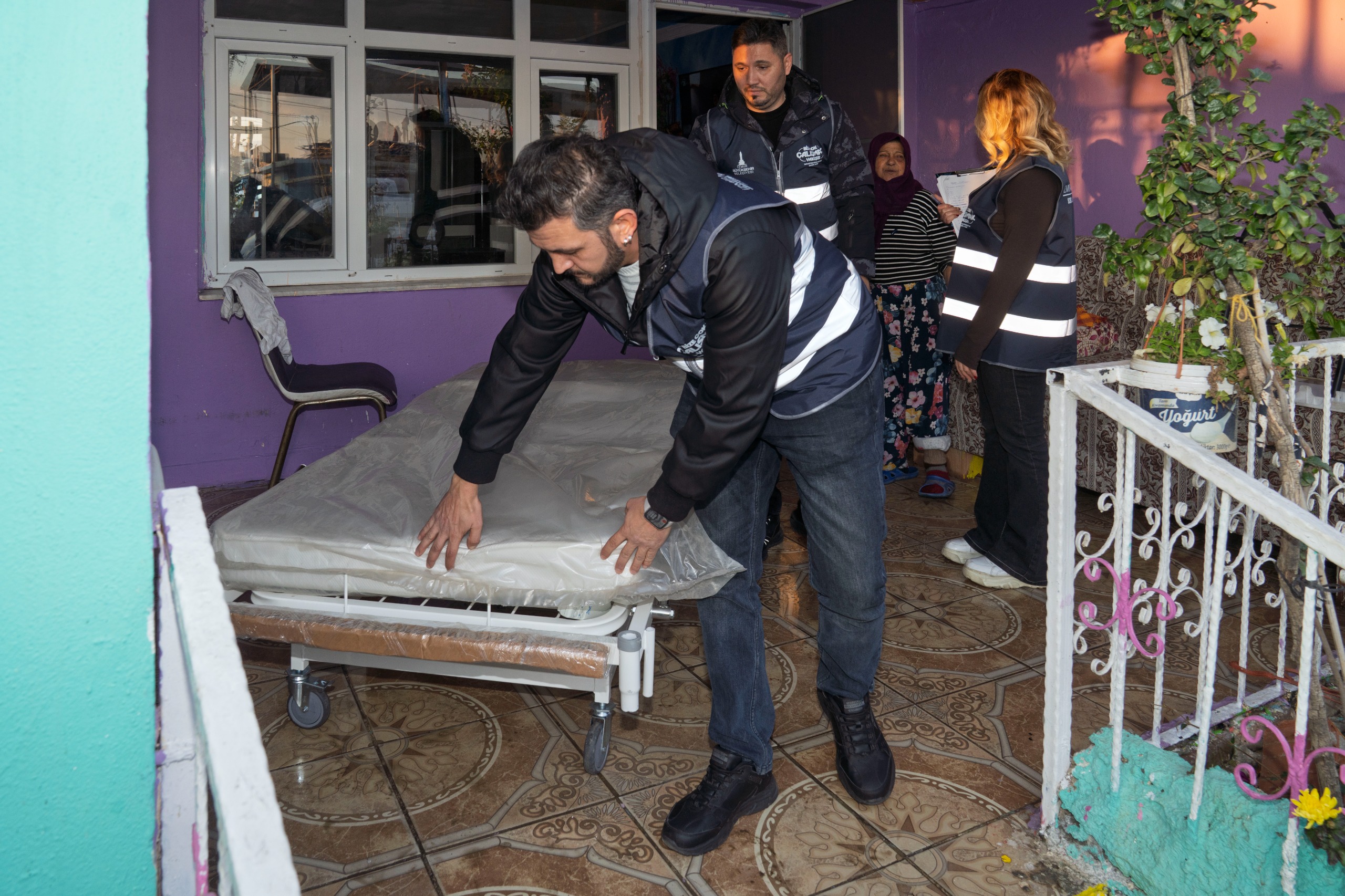 Bayındır Çırpı’daki Dayanışma Merkezi Hayatları Değiştiriyor (4)