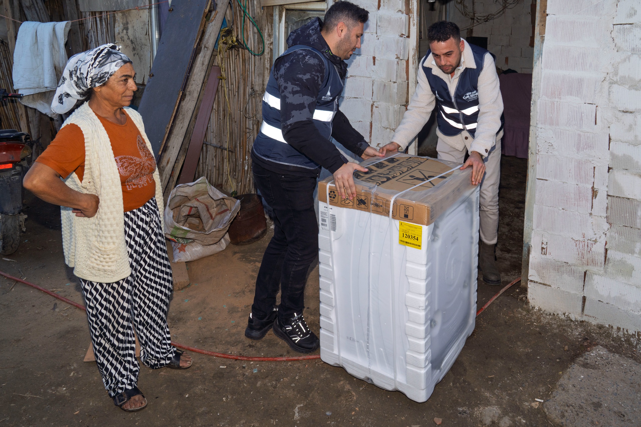 Bayındır Çırpı’daki Dayanışma Merkezi Hayatları Değiştiriyor (8)