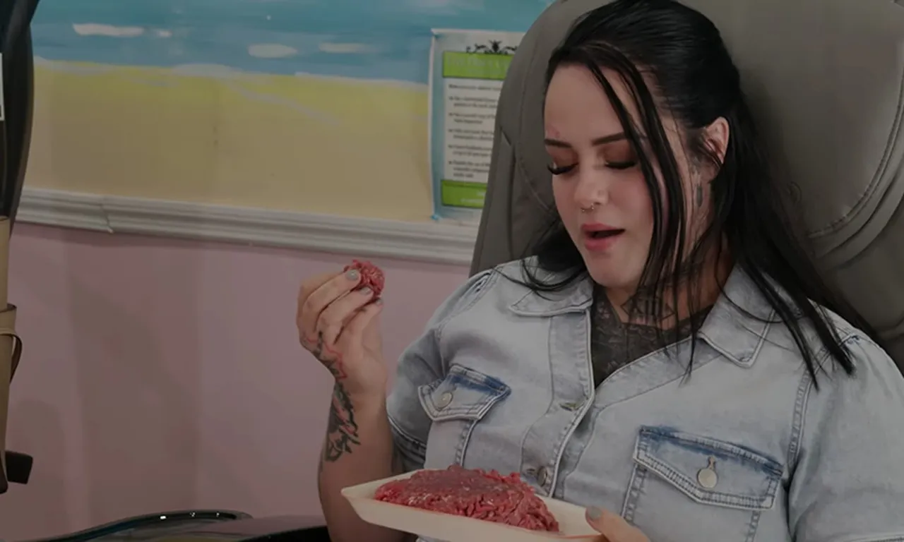 Böcek Yiyor, Burnundan Besleniyor… Tlc’den Yeni Hikayelerle Ezber Bozan Dönüş! (1)