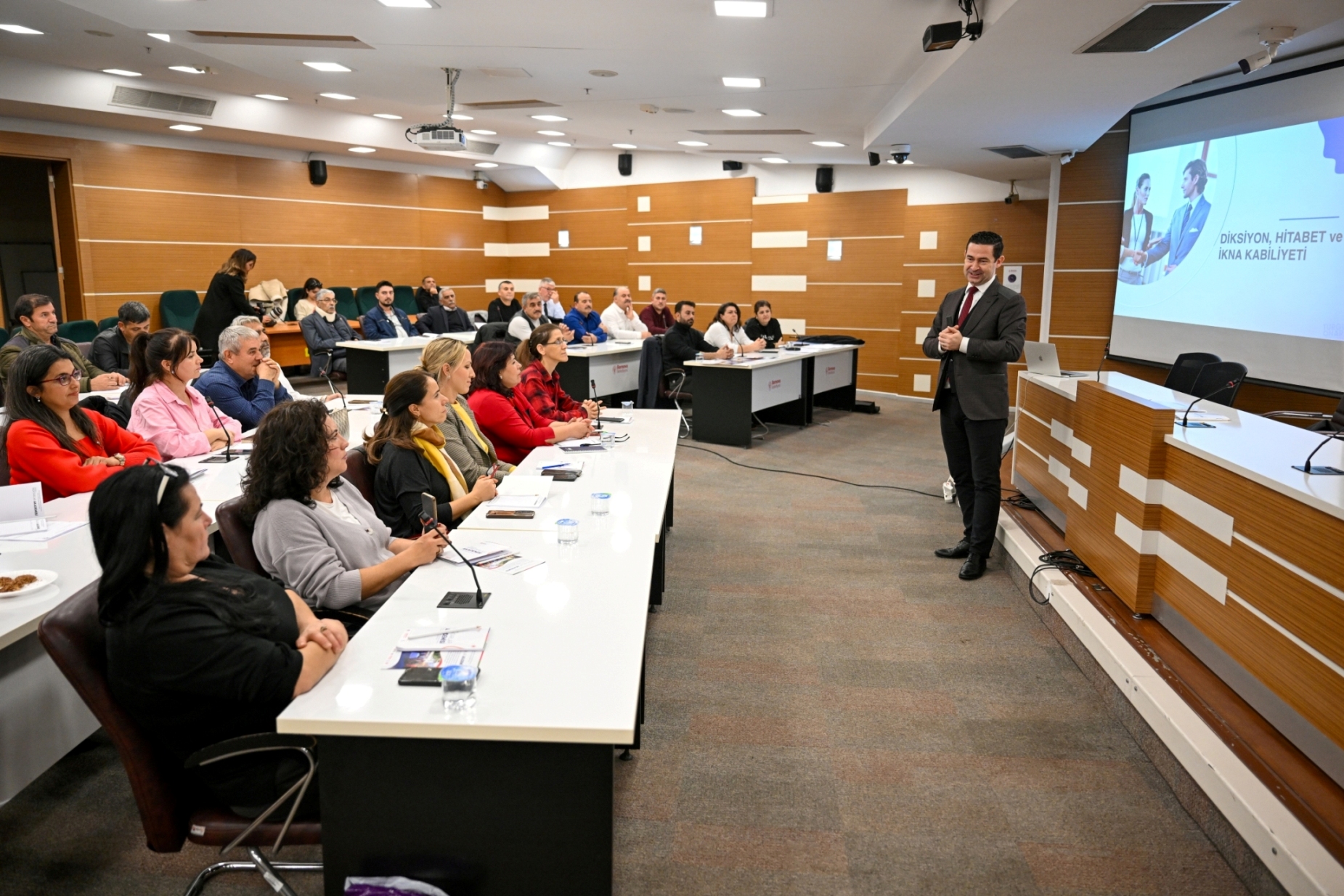 Bornova’da Muhtarlar Için Tarih Ve Eğitim Maratonu! (6)