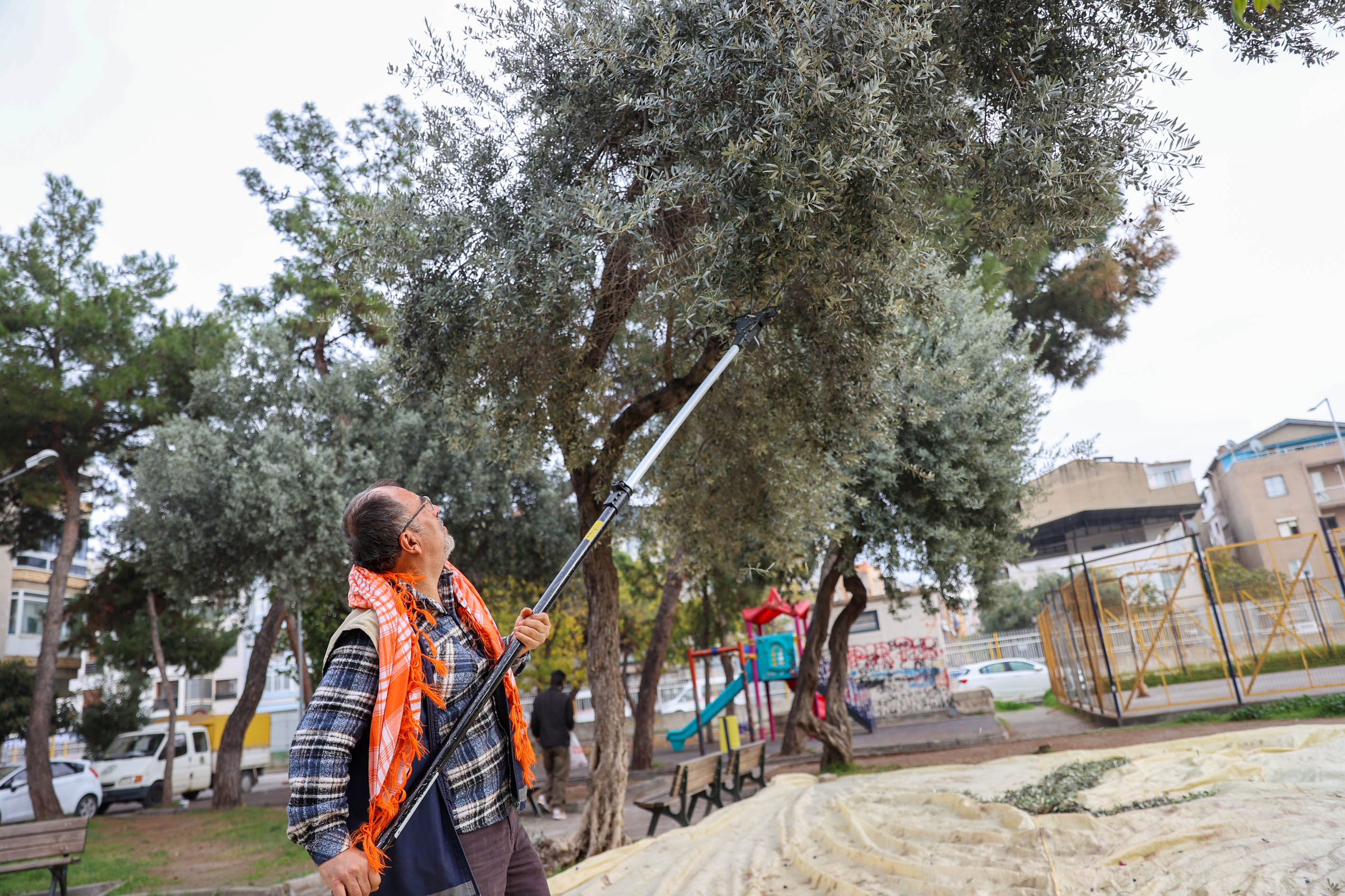 Buca’da Dayanışma Hasadı Başladı (4)