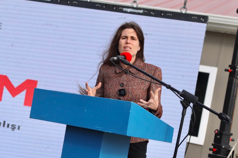 Çeşme Belediyesi Afet Koordinasyon Merkezi Hizmete Açıldı (3)