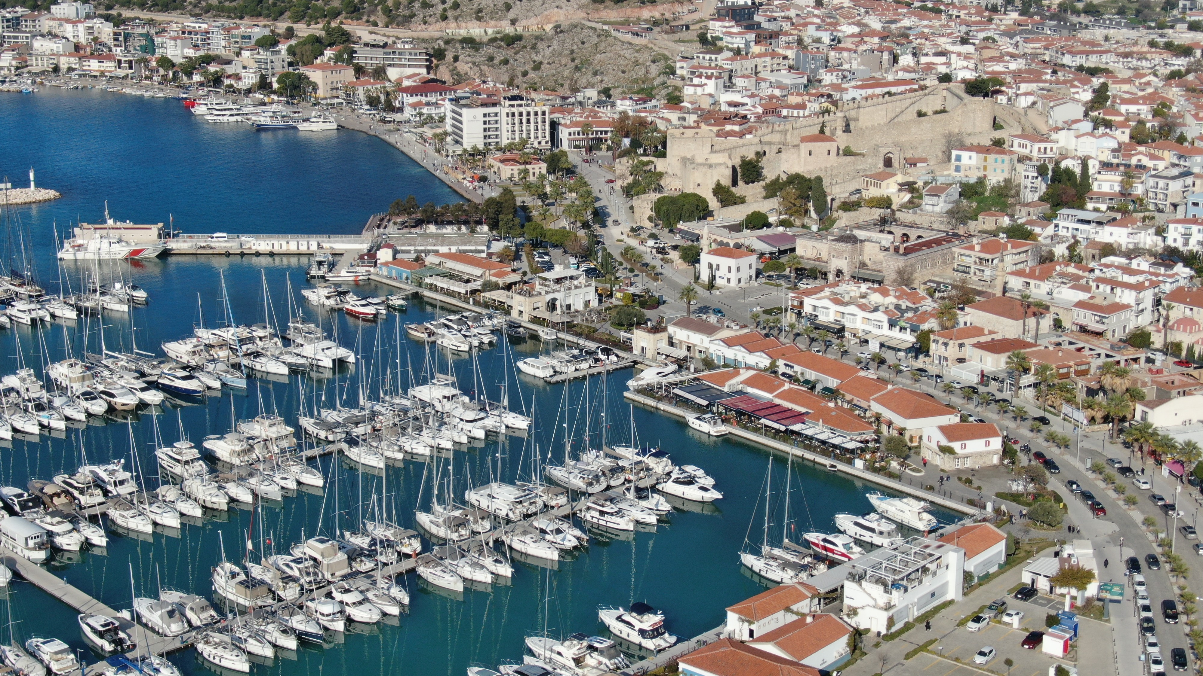 Çeşme’de Yılbaşı Yoğunluğu Doluluk Yüzde 85’E Ulaştı (2)