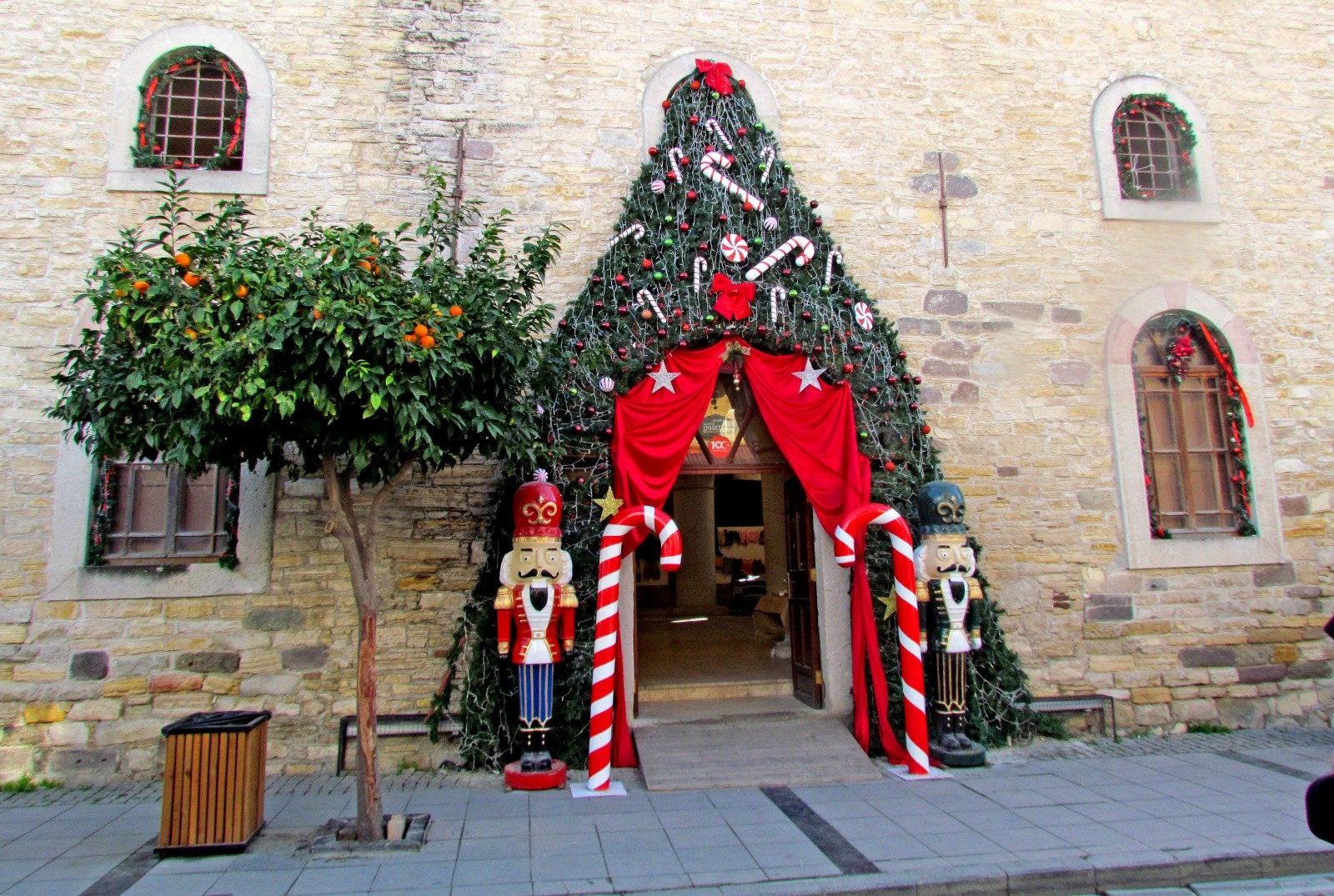 Çeşme’de Yılbaşı Yoğunluğu Doluluk Yüzde 85’E Ulaştı (5)