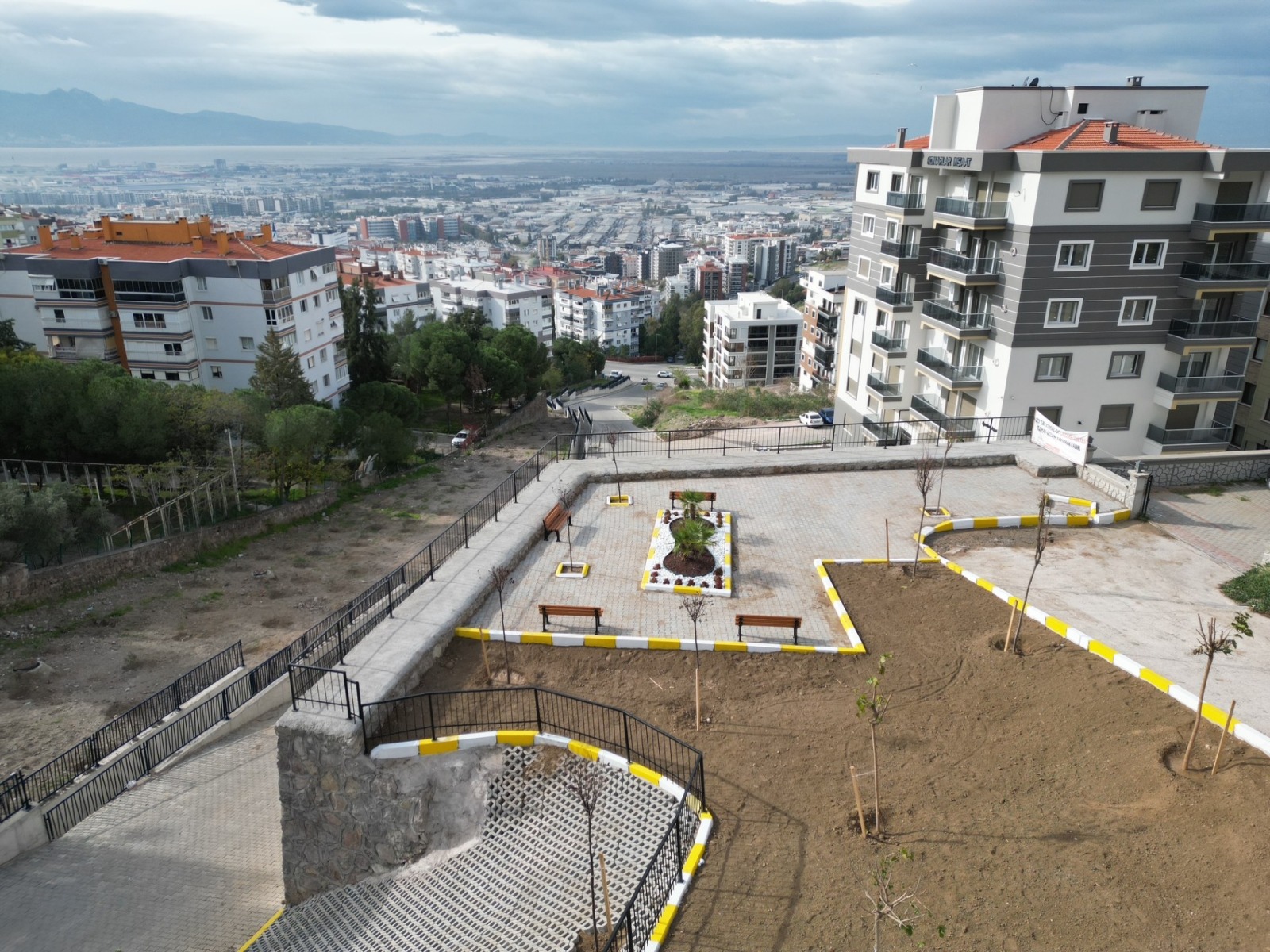 Çiğli Belediyesi Esentepe’yi Baştan Yarattı (1)