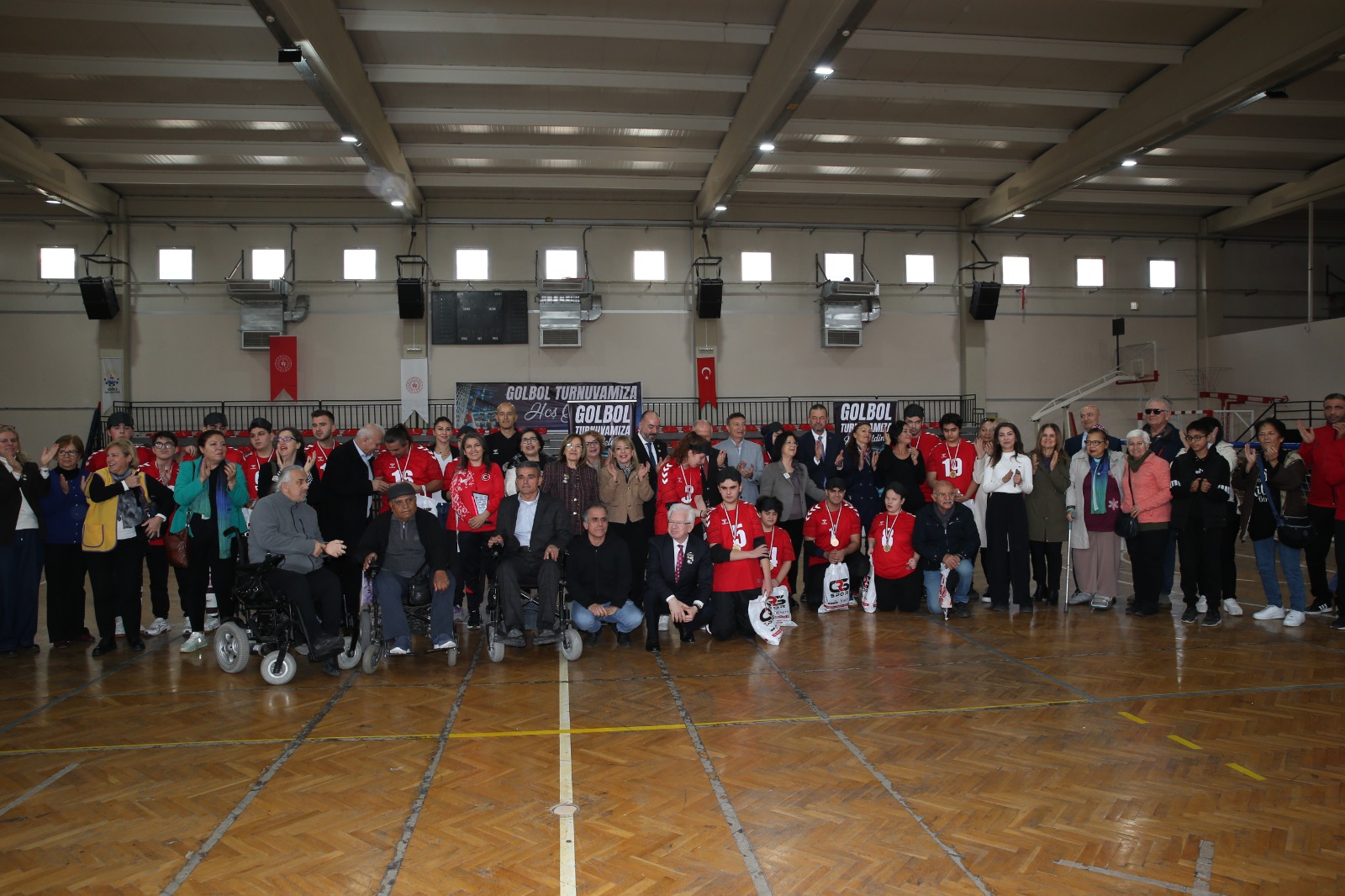 Çiğli’de Alkışlar Hiç Susmadı! Turnuva Yürekleri Isıttı (4)