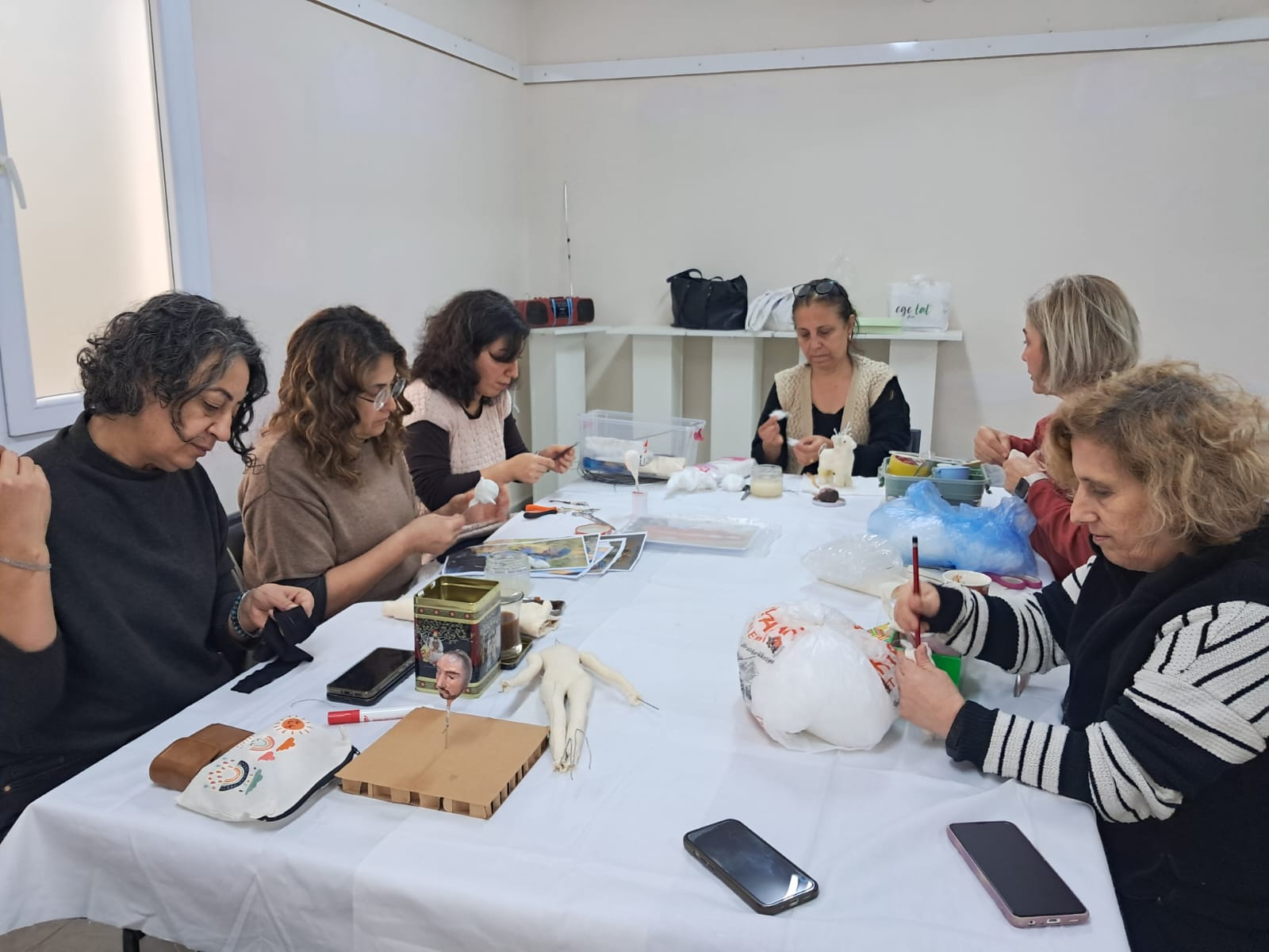 Çiğli’de Kadınlar Kitre Bebek Sanatını Geleceğe Taşıyor (1)