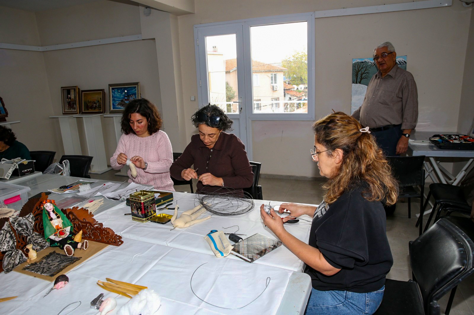 Çiğli’de Kadınlar Kitre Bebek Sanatını Geleceğe Taşıyor (2)