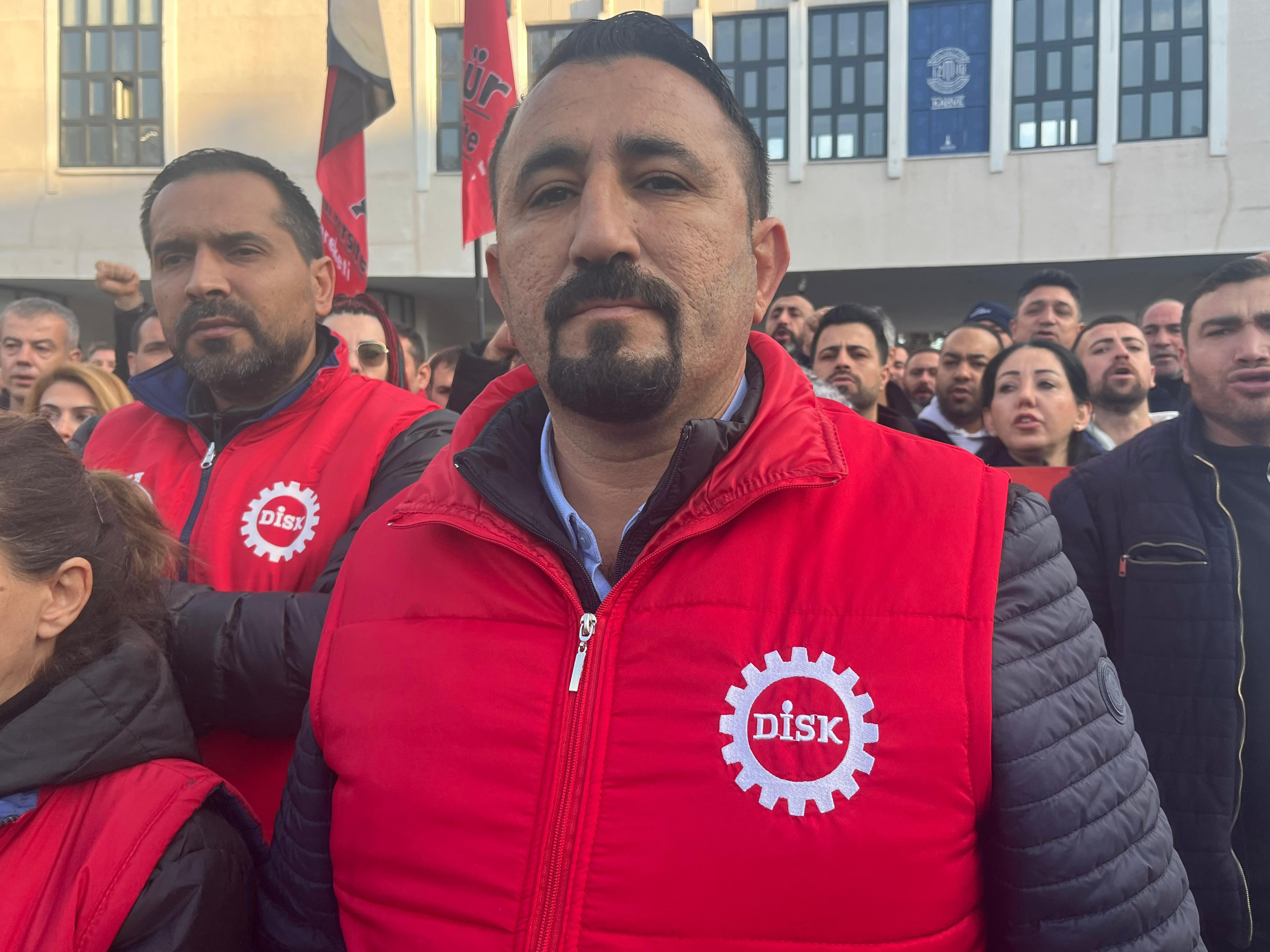 Çıplak Maaşa Çıplak Ayak Yürüyüş İzmir Büyükşehir Işçileri Kültürpark’a Yürüdü (3)