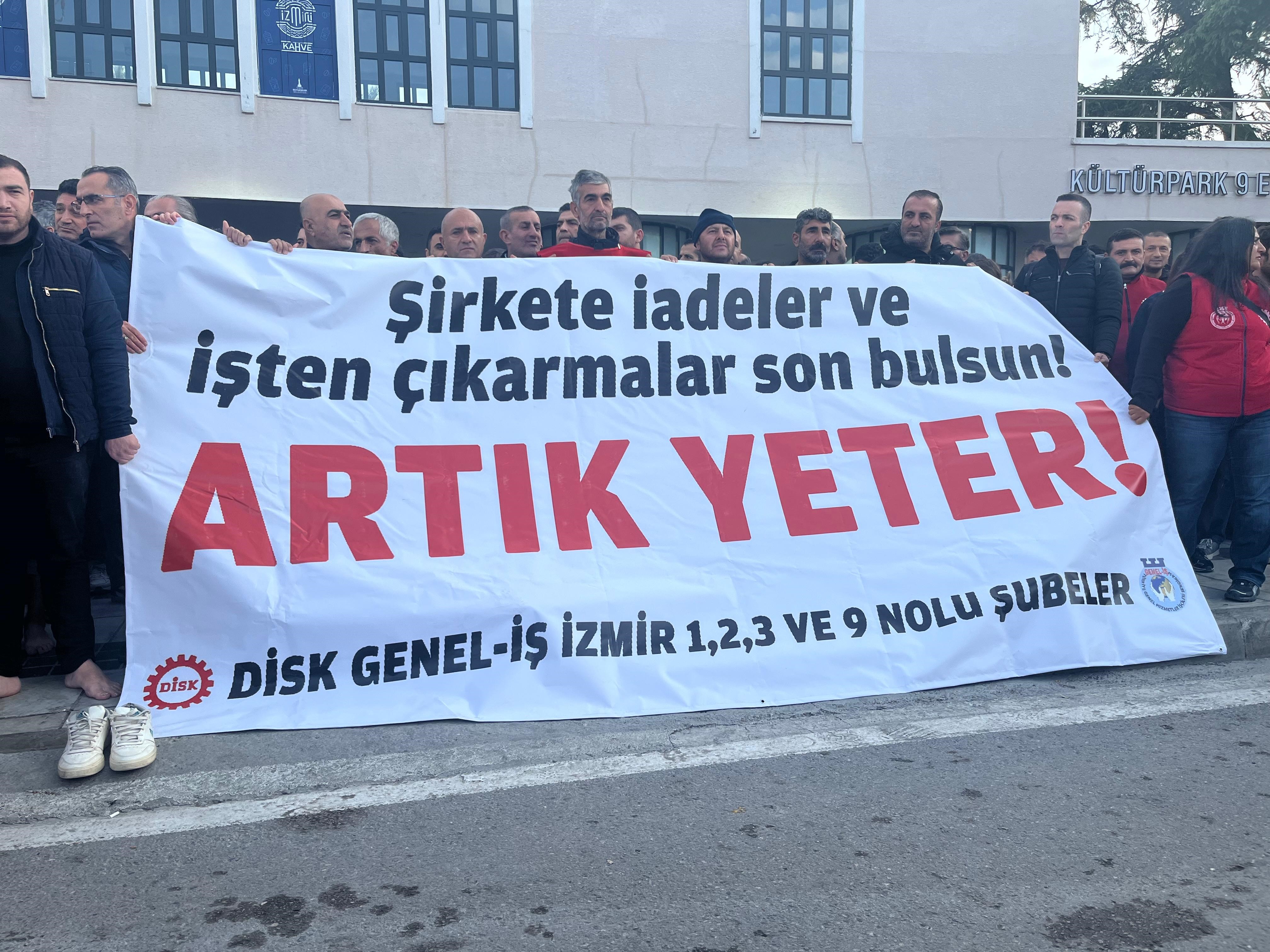 Çıplak Maaşa Çıplak Ayak Yürüyüş İzmir Büyükşehir Işçileri Kültürpark’a Yürüdü (4)