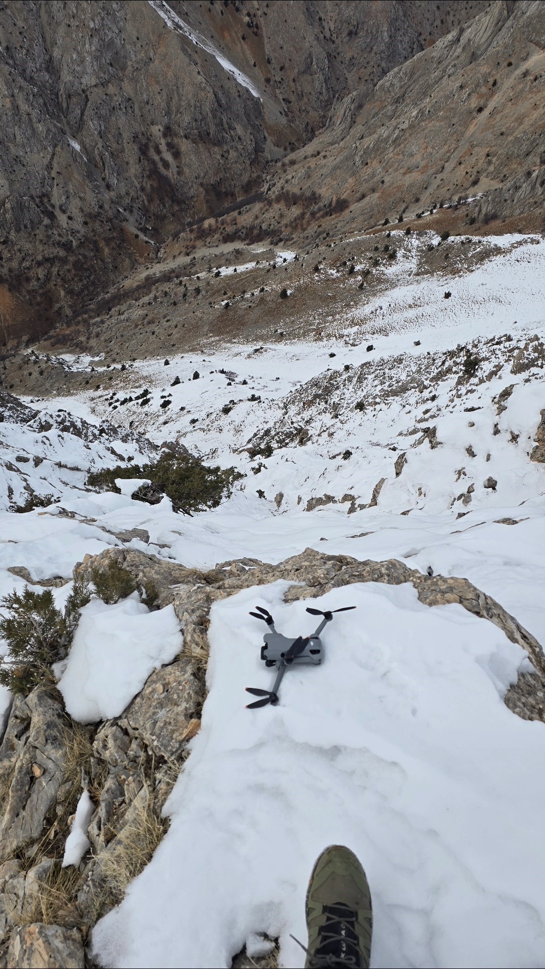 Dağın Zirvesinde Şaşırtan Anlar Kartal Dronu Böyle Kaptı (2)